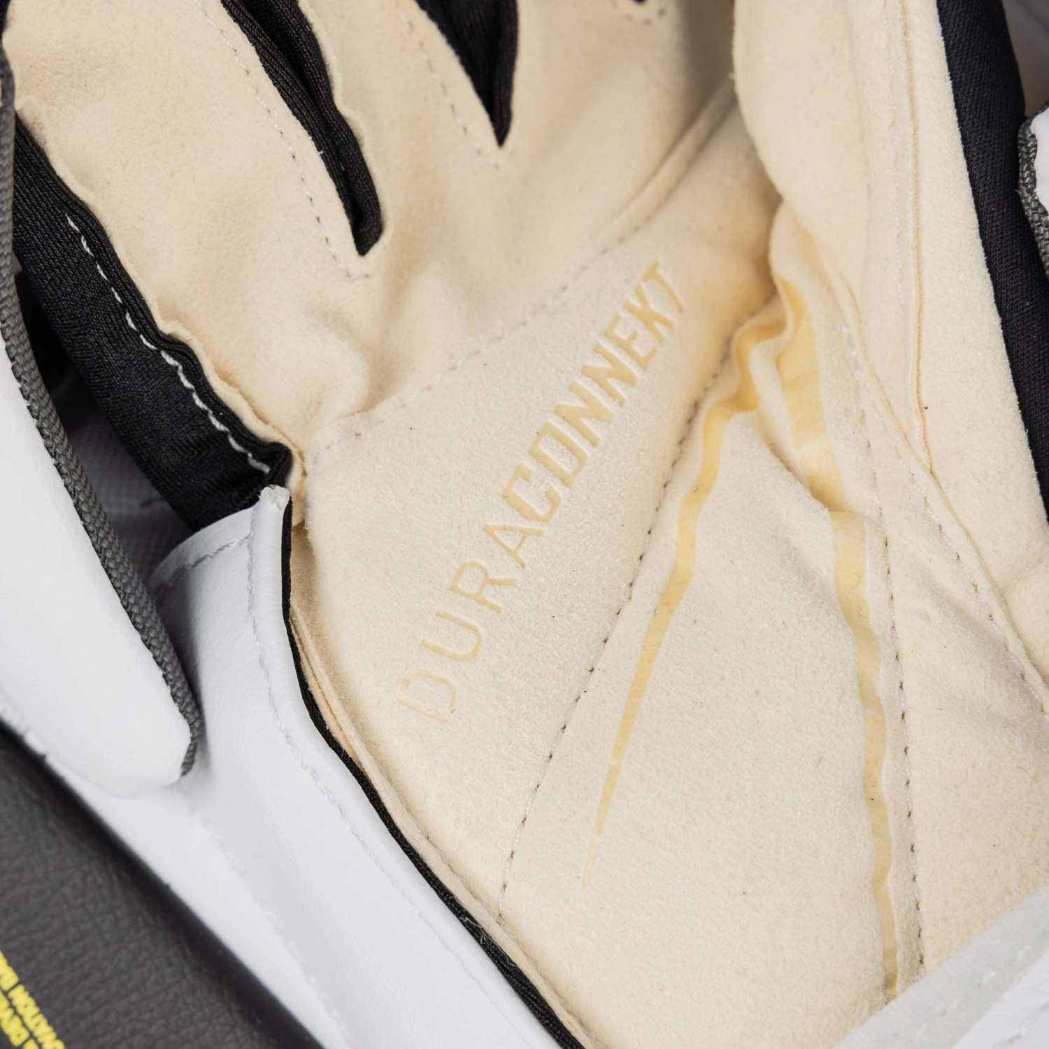 Bauer Vapor X5 Pro Intermediate Goalie Blocker - Image 14