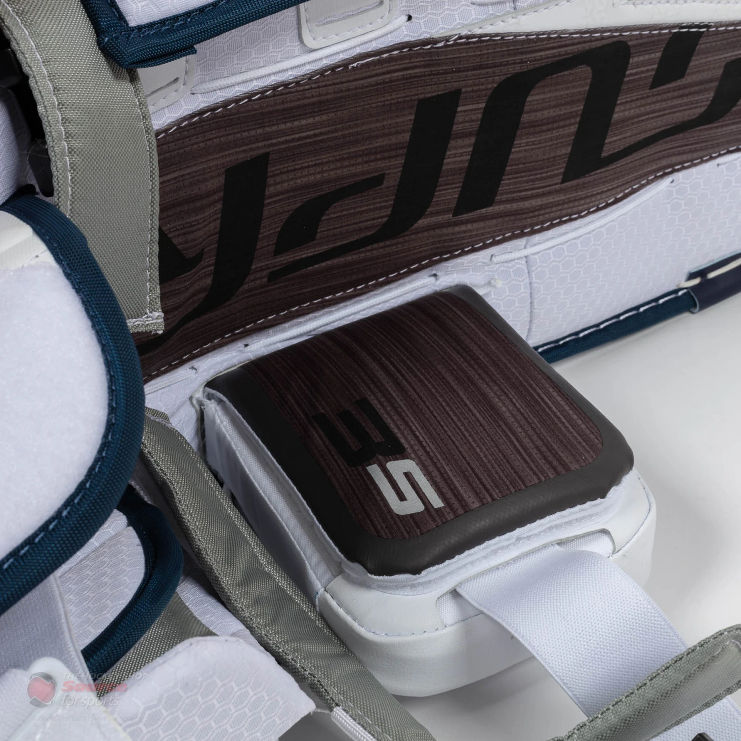 Bauer Supreme 3S Intermediate Goalie Leg Pads - Image 10