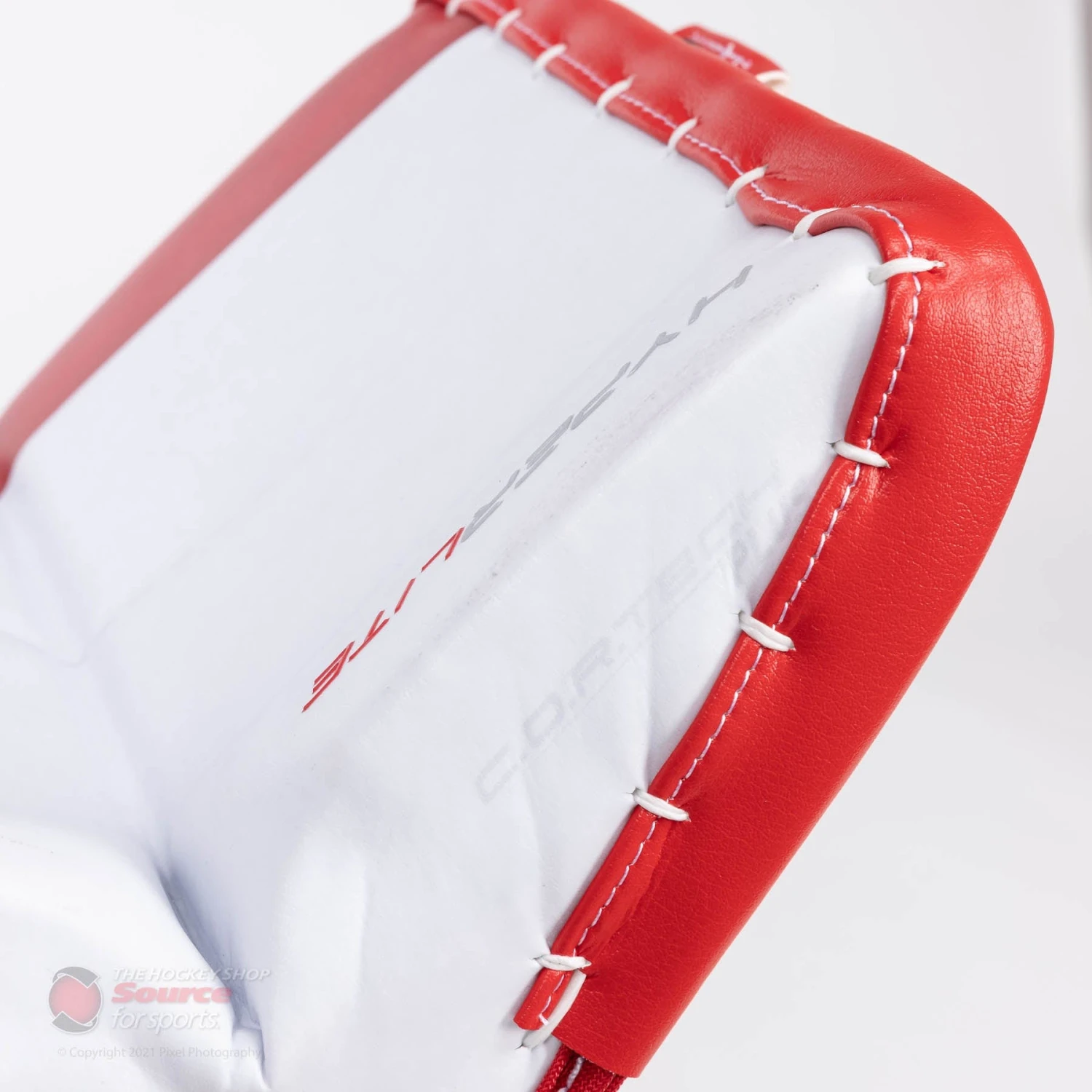 Bauer Vapor HyperLite Senior Goalie Leg Pads - Image 7