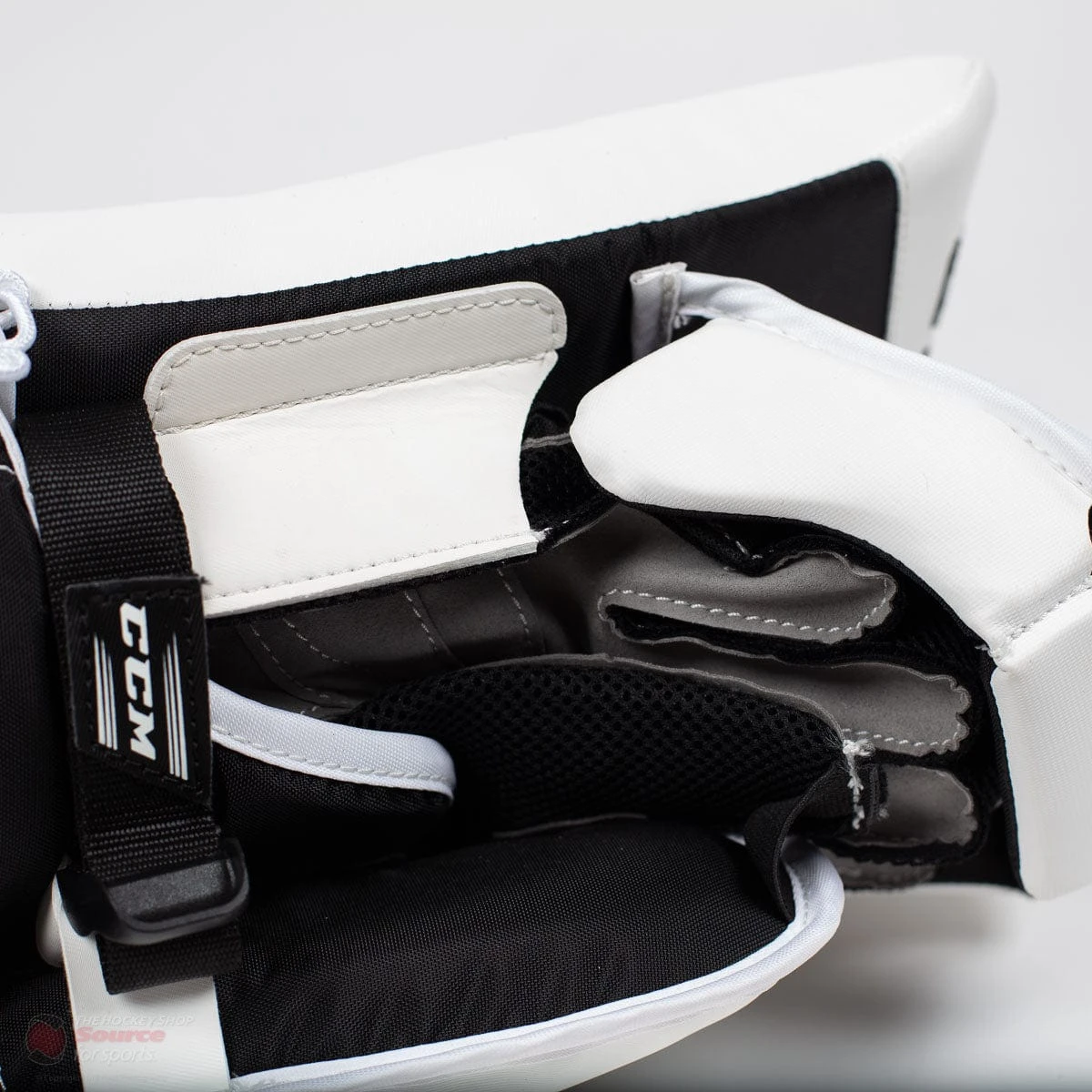 CCM Extreme Flex E4.9 Intermediate Goalie Blocker - Source Exclusive - Image 6