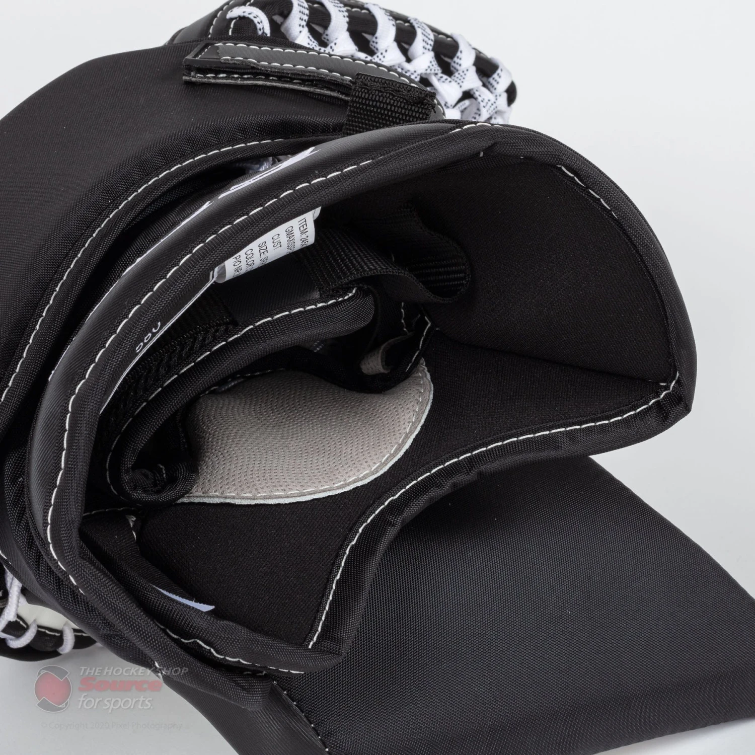 CCM Axis Senior Goalie Catcher - 580 Break Angle - Image 8