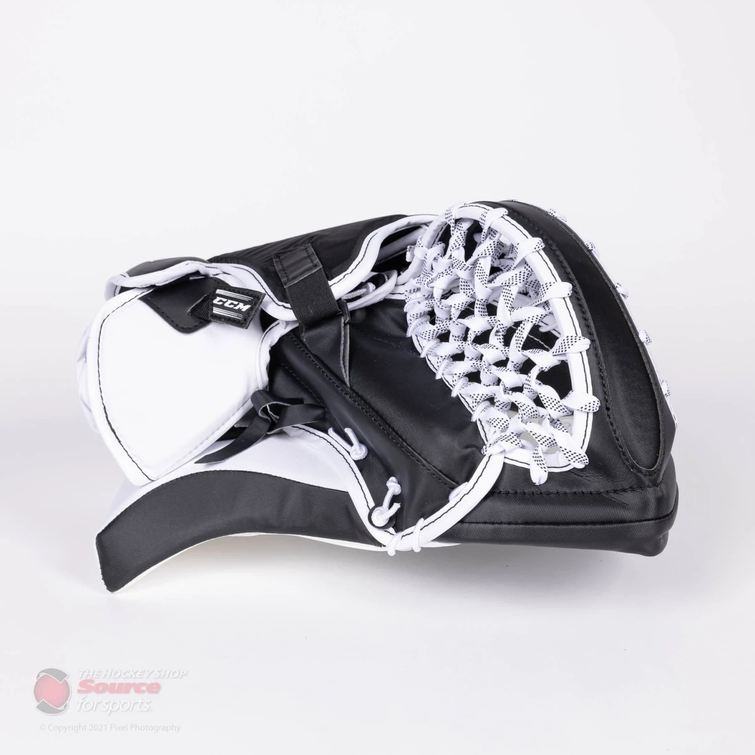 CCM Extreme Flex E5.9 Intermediate Goalie Catcher - Source Exclusive - Image 4