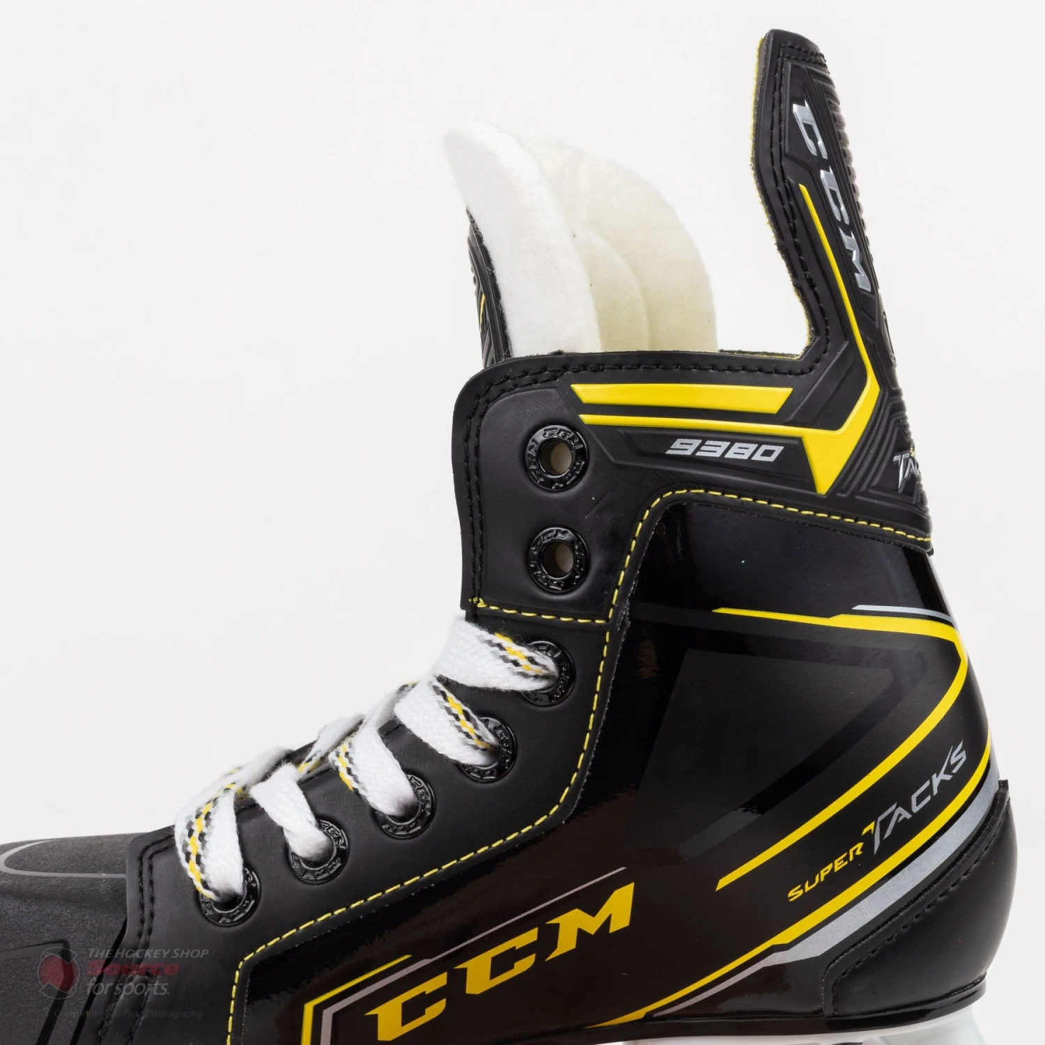 CCM Super Tacks 9380 Youth Hockey Skates - Image 4