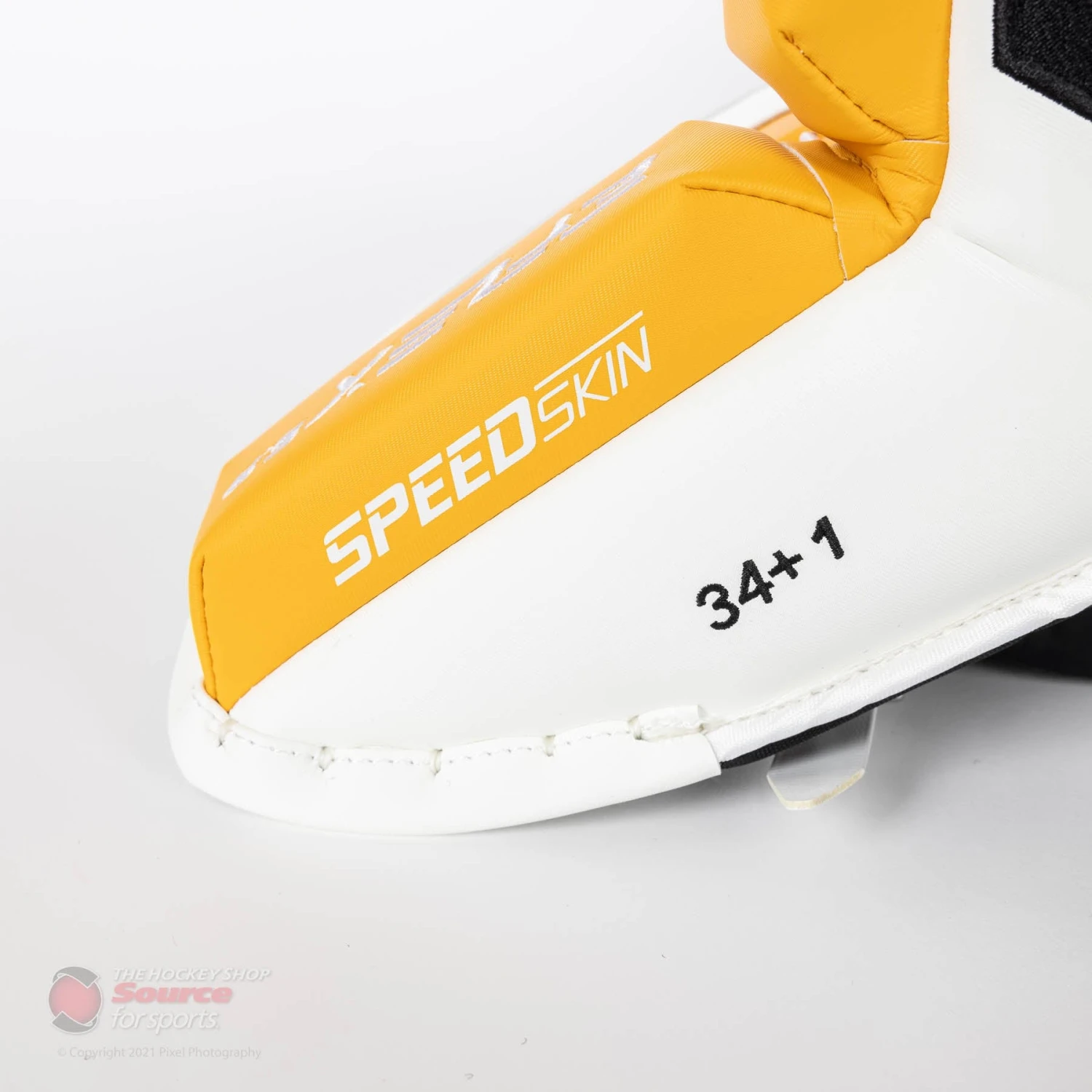 CCM Extreme Flex E5.9 Senior Goalie Leg Pads - Image 9