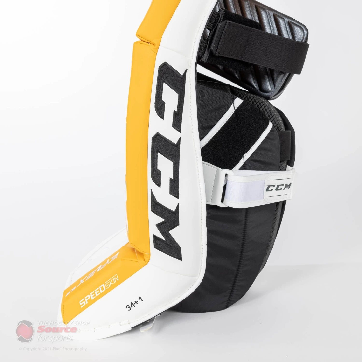CCM Extreme Flex E5.9 Senior Goalie Leg Pads - Image 8