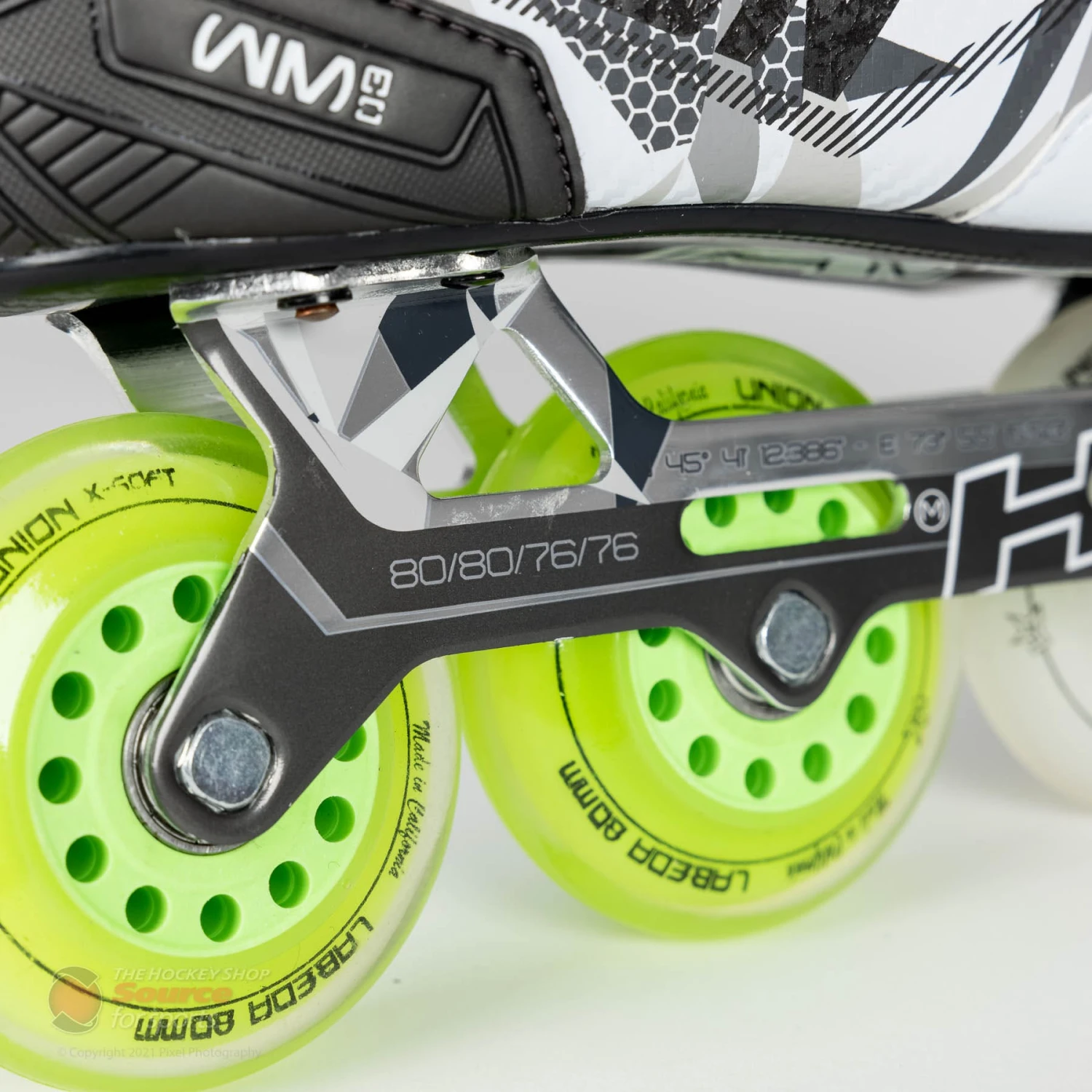 Mission Inhaler WM03 Junior Roller Hockey Skates - Image 3