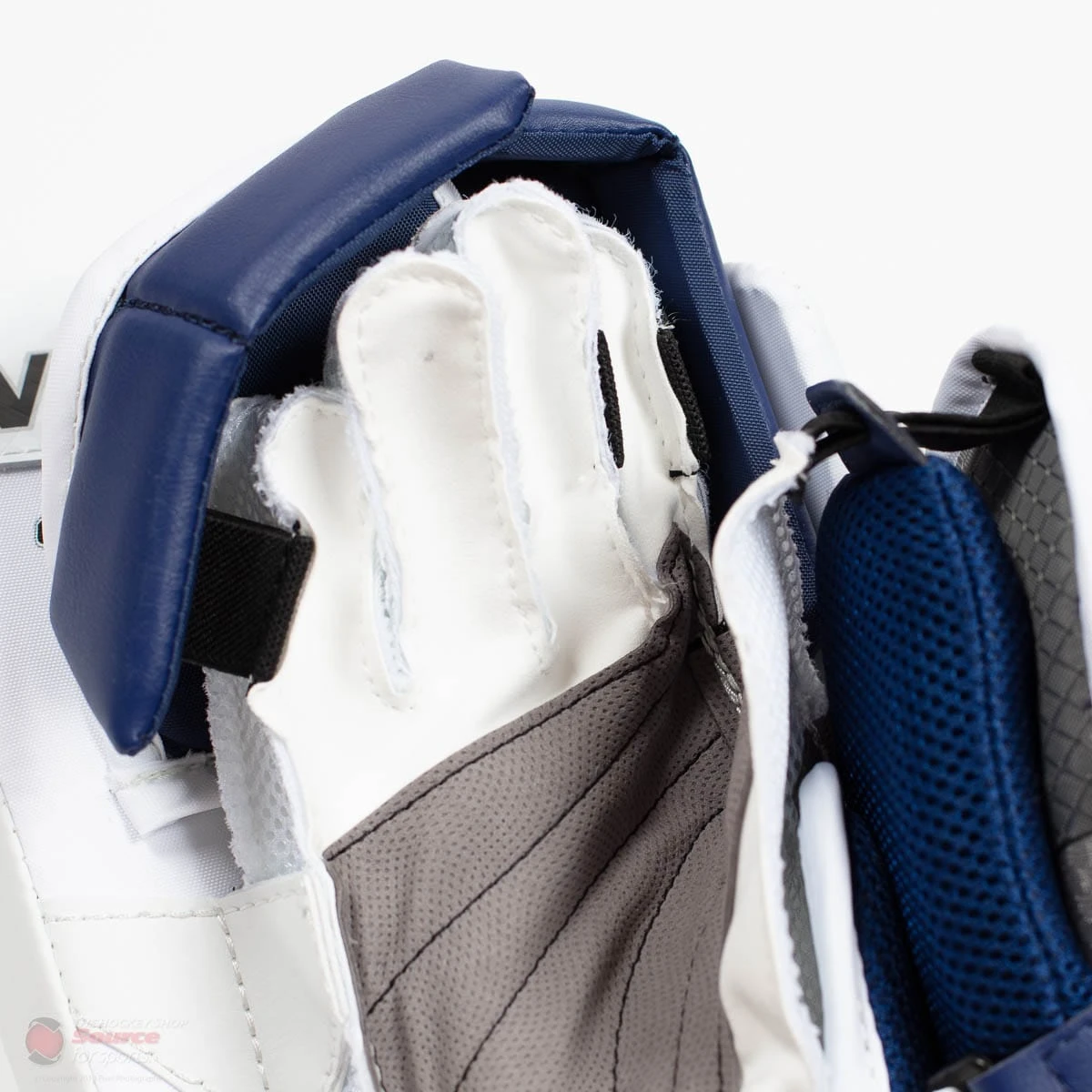 Vaughn Ventus SLR2 Junior Goalie Blocker - Image 5