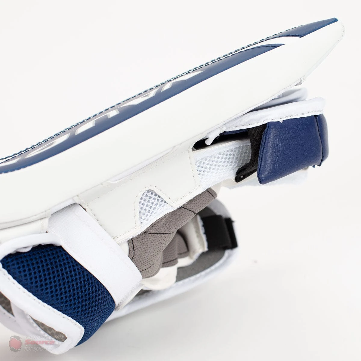 Vaughn Ventus SLR2 Youth Goalie Blocker - Image 4