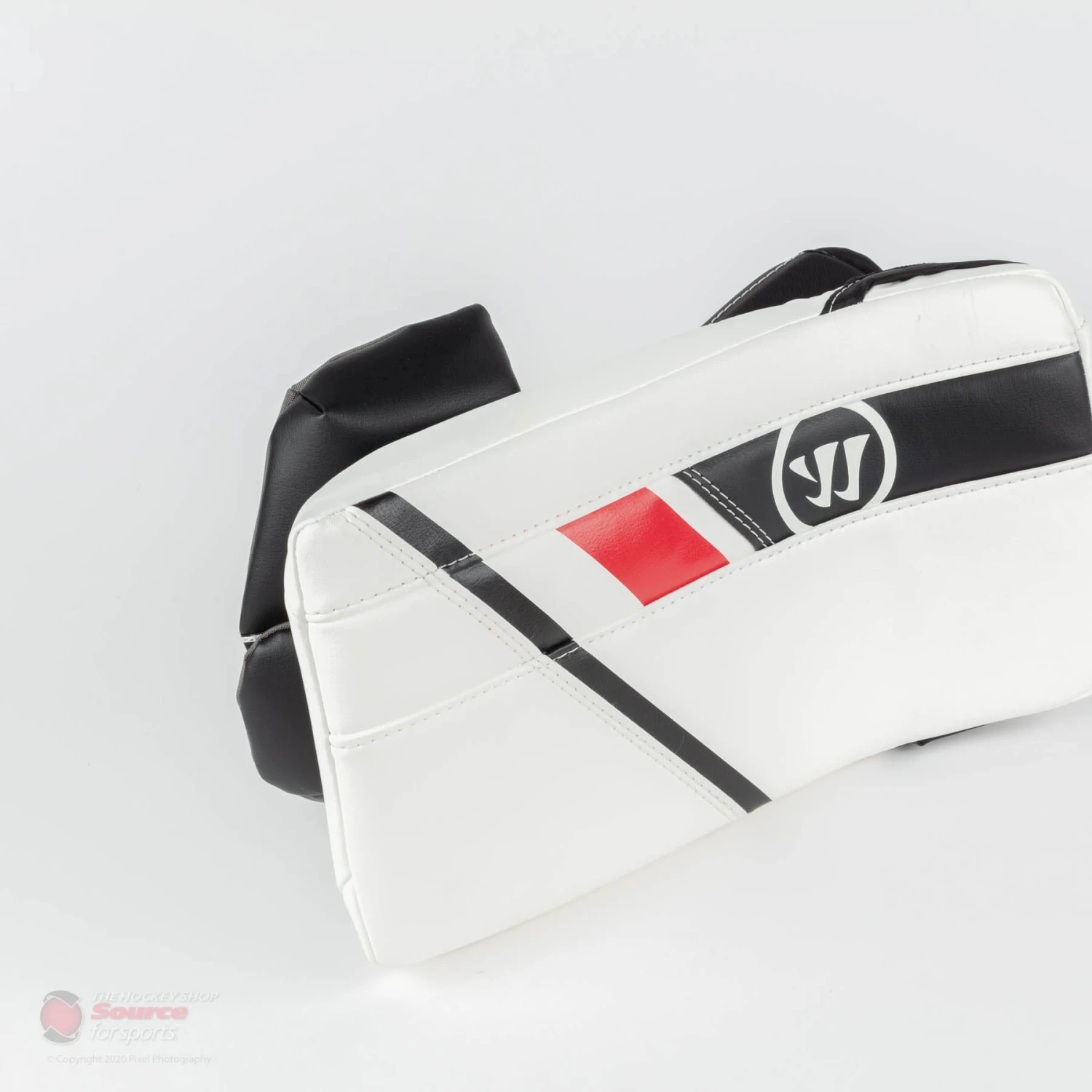 Warrior Ritual G5 Junior Goalie Blocker - Image 3