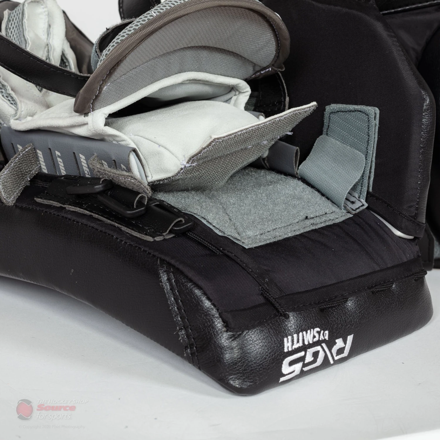 Warrior Ritual G5 Pro Senior Goalie Blocker - Image 12