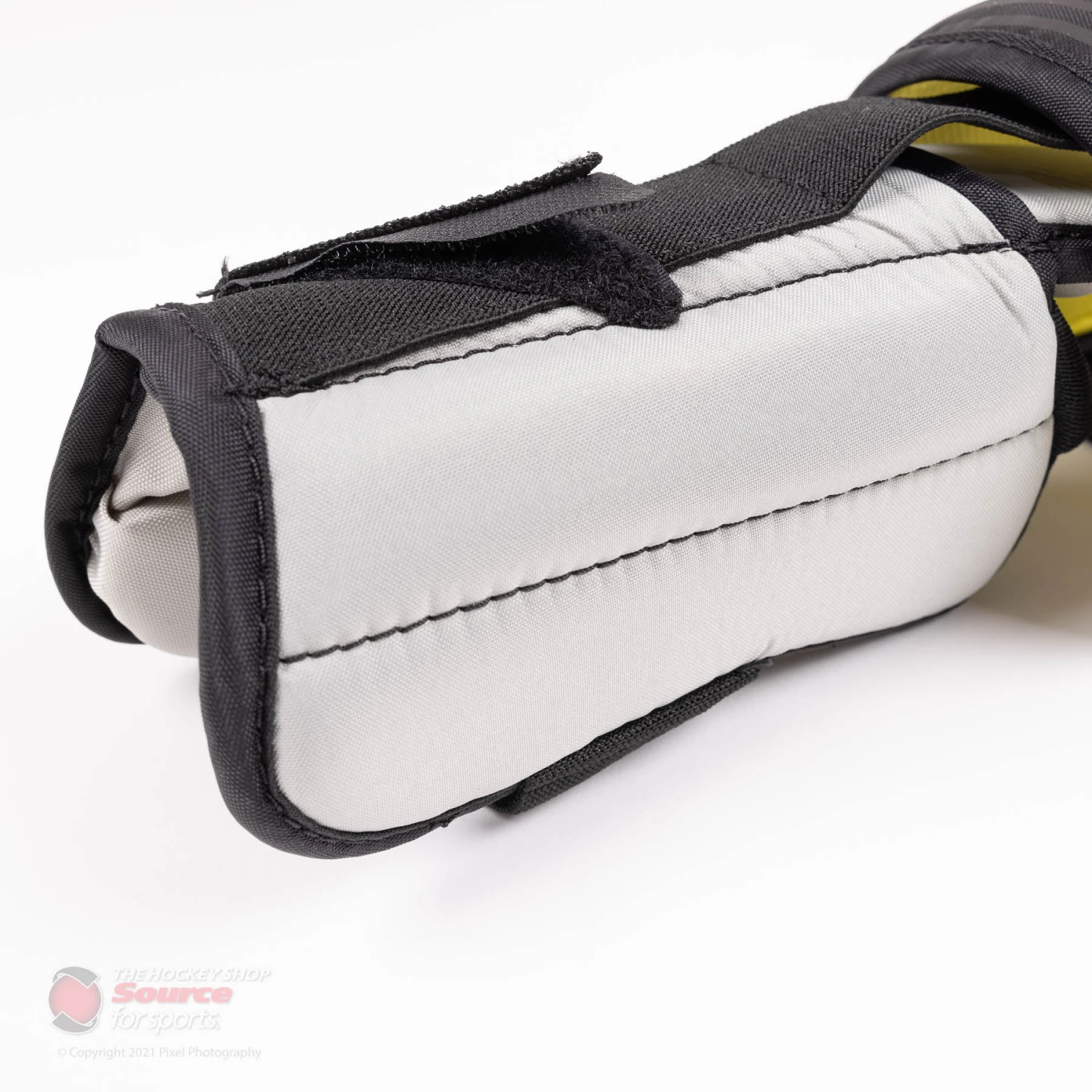 Warrior Ritual X3 E Junior Goalie Knee Pads - Image 5